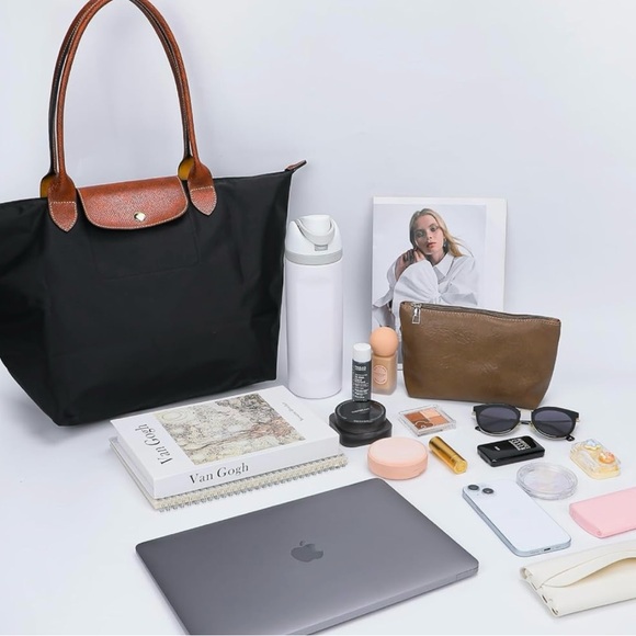 Longchamp Medium Bag - Picture 2 of 13